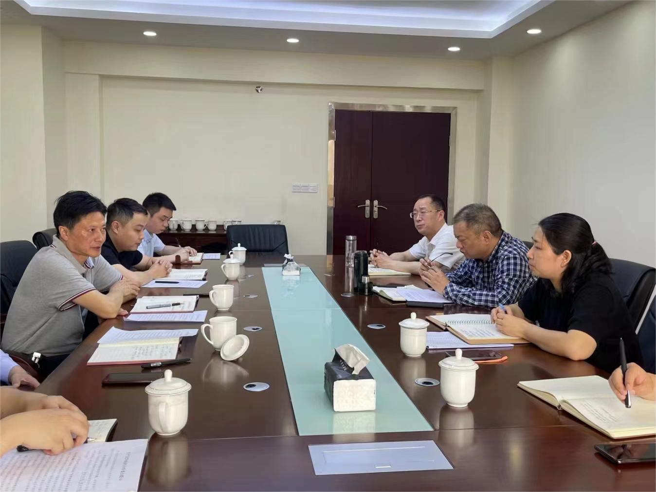 集團(tuán)黨委書記、董事長許大政一行赴巴中農(nóng)商行開展業(yè)務(wù)合作洽談會